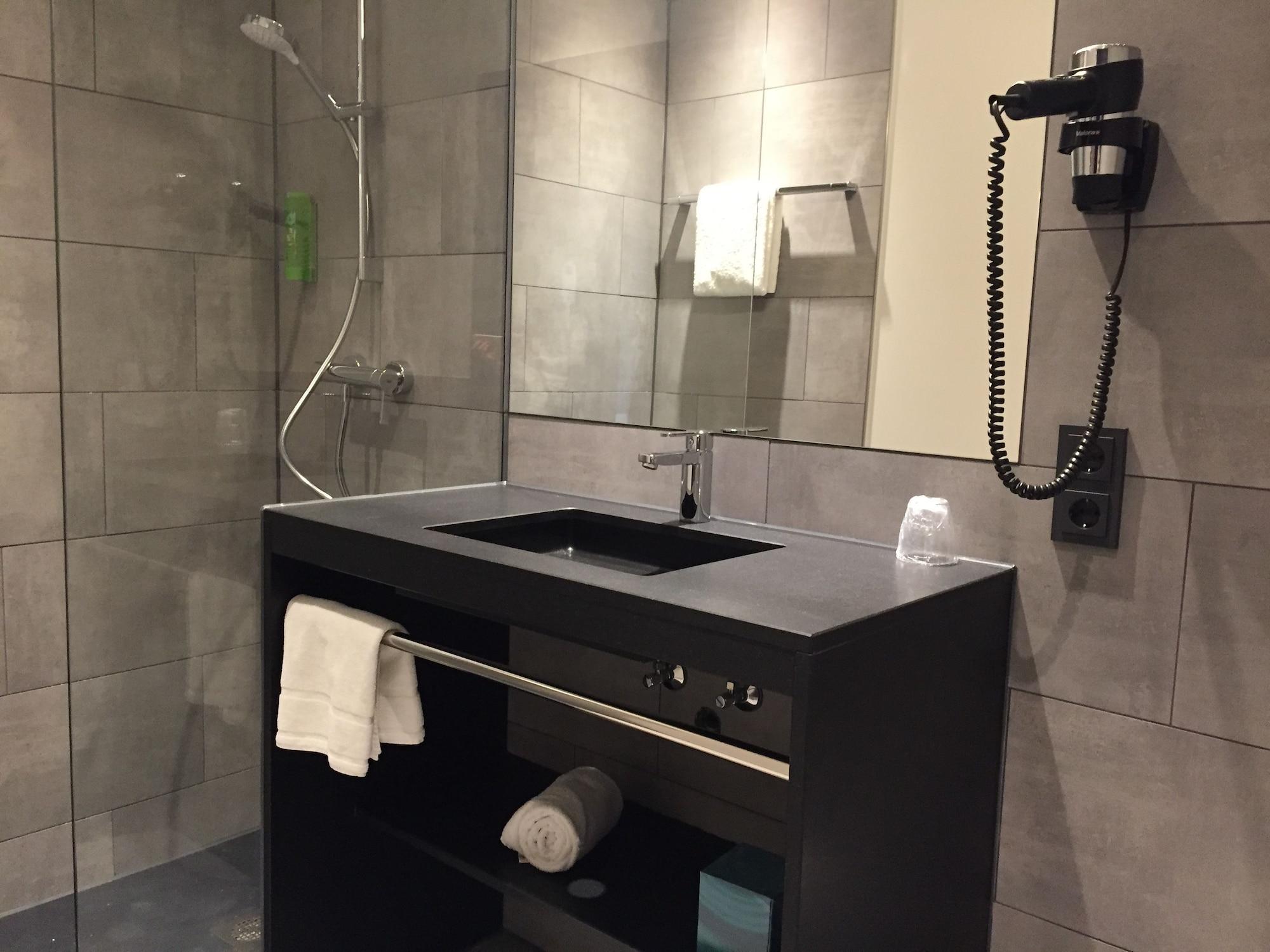 Riku Hotel Ulm Ngoại thất bức ảnh