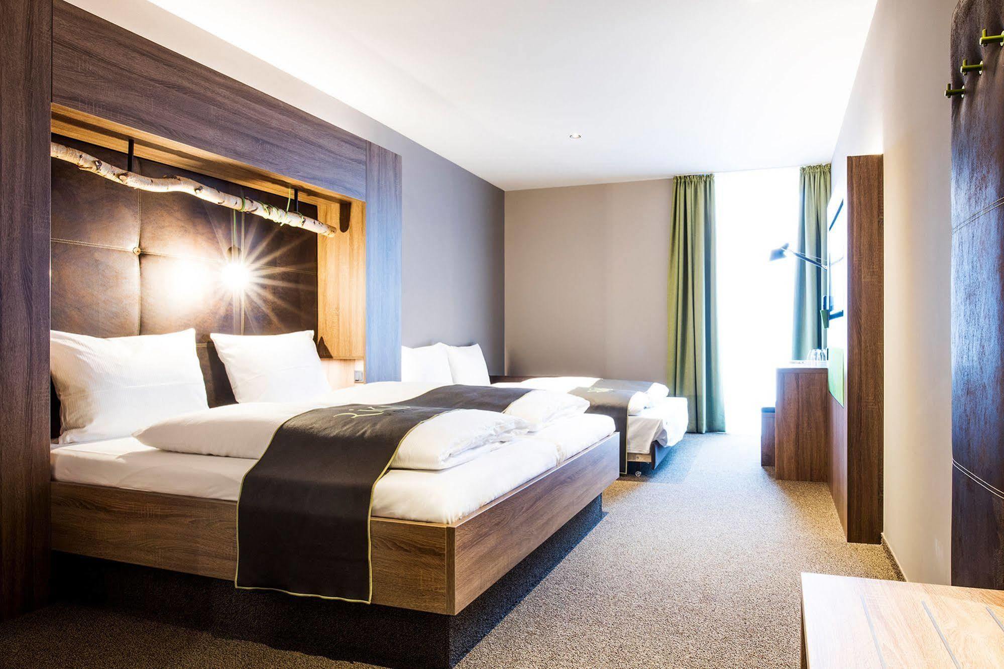 Riku Hotel Ulm Ngoại thất bức ảnh